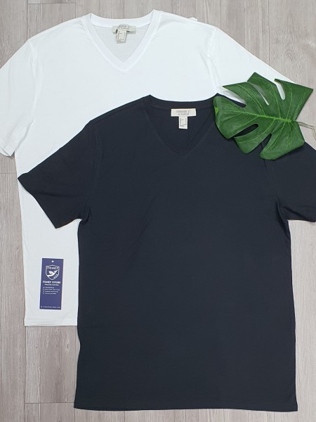 Áo Phông F21 Cổ tim